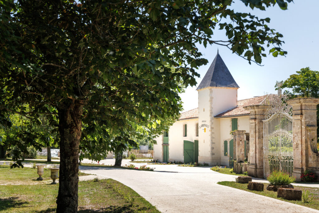 chateau with closed gates